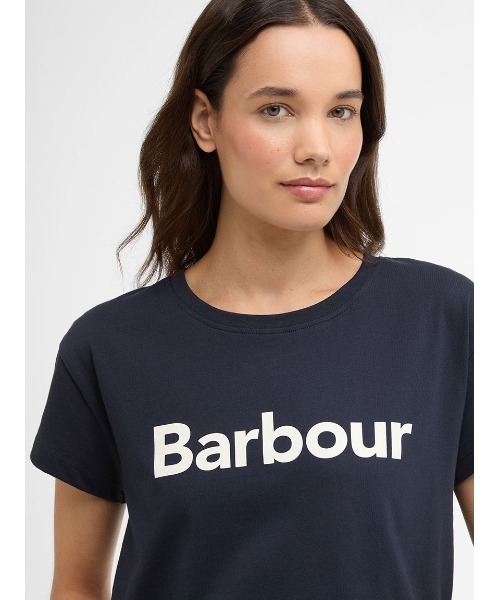 Barbour（バブアー）の「HartlandフロントロゴTシャツ（レディース）（Tシャツ/カットソー・レディース・ホワイト/ネイビー/ピンク・8/10）」の15枚目の写真