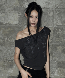 キッチドールマンオフショルダーTシャツチャコール