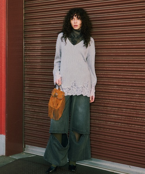 Ameri(アメリ)の「2WAY LACE DOCKING LADY KNIT TOP(ニット/セーター・レディース・ブラウン/アイボリー/ブラック/グレー・FREE)」の8枚目の写真