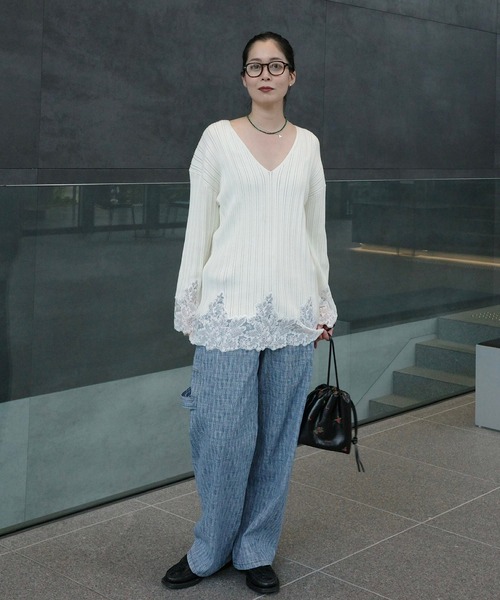 Ameri(アメリ)の「2WAY LACE DOCKING LADY KNIT TOP(ニット/セーター・レディース・ブラウン/アイボリー/ブラック/グレー・FREE)」の5枚目の写真