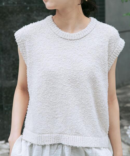ITEMS URBANRESEARCH（アイテムズ アーバンリサーチ）の「カールヤーンニットベストドッキング（ニット/セーター・レディース・ブラック/ホワイト系その他・FREE）」の3枚目の写真