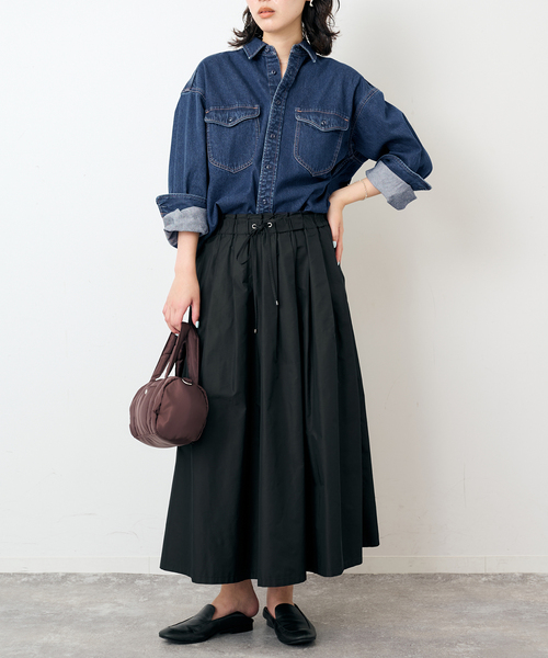 SLOBE IENA（スローブイエナ）の「《WEB限定/追加》LE DENIM BDUデニムシャツ（シャツ/ブラウス・レディース・ブルー/ネイビー・FREE）」の19枚目の写真