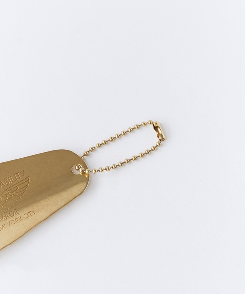 schott（ショット）の「Schott/ショット BRASS SHOEHORN シューホーンキーホルダー アクセサリー キーホルダー ゴールド メンズ  2026年 夏 夏服（キーホルダー・メンズ・ゴールド・FREE）」の4枚目の写真