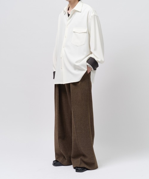 Lui's(ルイス)の「【Neucon】TWO-TONE WIDE-CUFF OVER SHIRT / バイカラーワイドカフスオーバーシャツ / 2WAY仕様(シャツ/ブラウス・メンズ・ブラック/ネイビー/ホワイト・1/2)」の7枚目の写真
