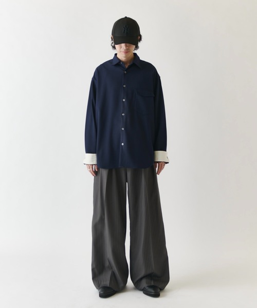 Lui's(ルイス)の「【Neucon/ニューコン】TWO-TONE WIDE-CUFF OVER SHIRT / バイカラーワイドカフスオーバーシャツ / 2WAY仕様(シャツ/ブラウス・メンズ・ブラック/ネイビー/ホワイト・1/2)」の10枚目の写真