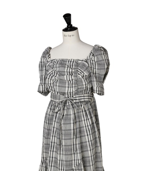 Her lip to（ハーリップトゥー）の「Alizee Off-Shoulder Dress（ワンピース・レディース・ブラック・M/S）」の7枚目の写真