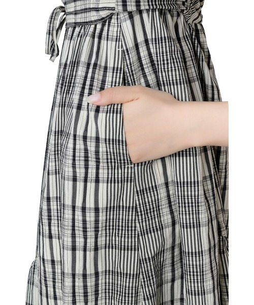 Her lip to（ハーリップトゥー）の「Alizee Off-Shoulder Dress（ワンピース・レディース・ブラック・M/S）」の9枚目の写真