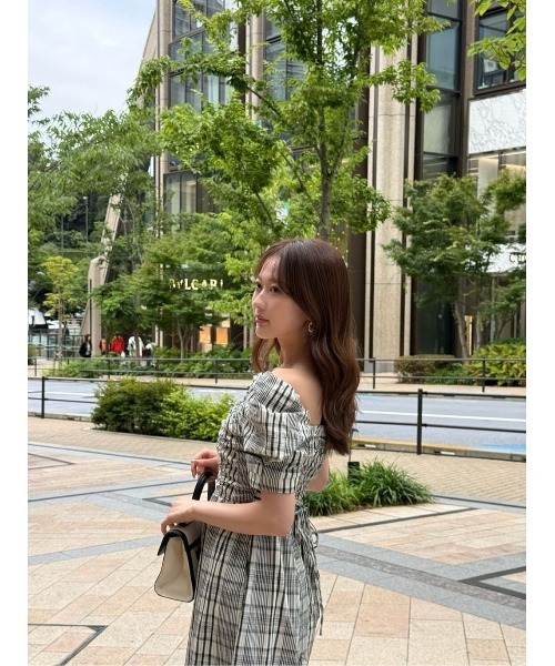Her lip to（ハーリップトゥー）の「Alizee Off-Shoulder Dress（ワンピース・レディース・ブラック・M/S）」の21枚目の写真