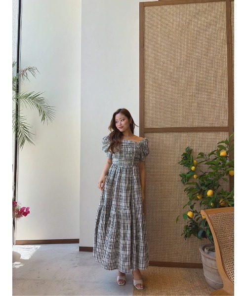 Her lip to（ハーリップトゥー）の「Alizee Off-Shoulder Dress（ワンピース・レディース・ブラック・M/S）」の11枚目の写真