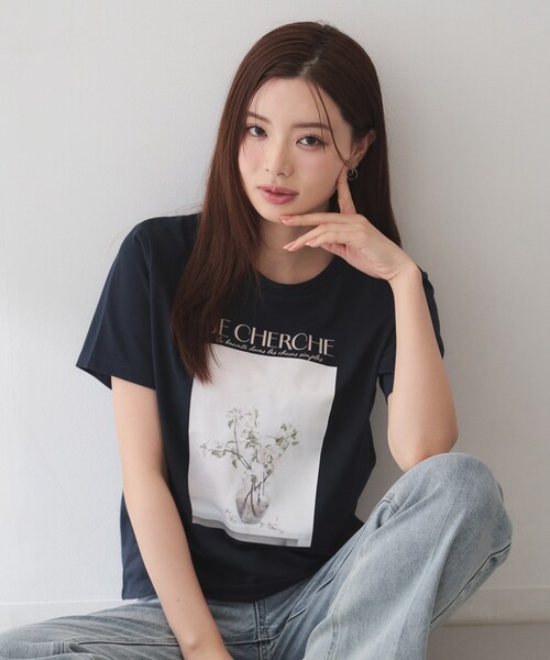 index(インデックス)の「【UV】フラワープリントTシャツ≪洗濯機OK/接触冷感≫(Tシャツ/カットソー・レディース・オフホワイト/ナチュラル/ネイビー・38/40/36/42)」の3枚目の写真