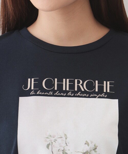 index(インデックス)の「【UV】フラワープリントTシャツ≪洗濯機OK/接触冷感≫(Tシャツ/カットソー・レディース・オフホワイト/ナチュラル/ネイビー・38/40/36/42)」の20枚目の写真