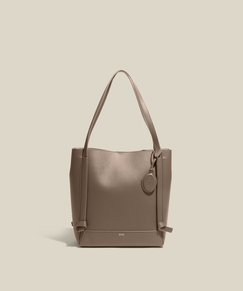 ROPE'(ロペ)の「【E'POR】KNOT BAG Medium/A4対応・通勤・撥水・軽量・26AW新型(トートバッグ・レディース・ブラック/ダークブラウン・FREE)」の4枚目の写真