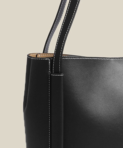 ROPE'(ロペ)の「【E'POR】KNOT BAG Medium/A4対応・通勤・撥水・軽量・26AW新型(トートバッグ・レディース・ブラック/ダークブラウン・FREE)」の8枚目の写真