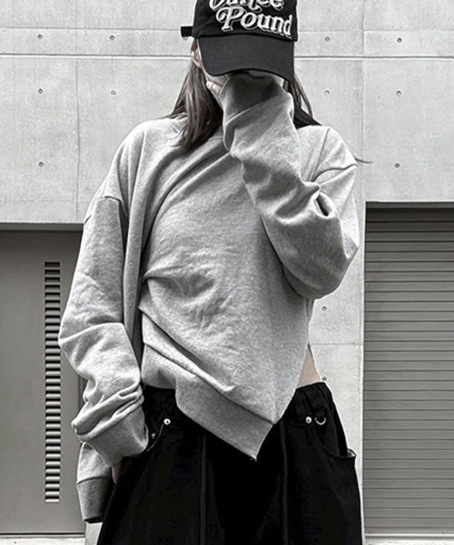 YACA(ヤーカ)の「Design Sewing Sweat/デザインスウィングスウェット(スウェット・レディース・ブラック・FREE)」の9枚目の写真
