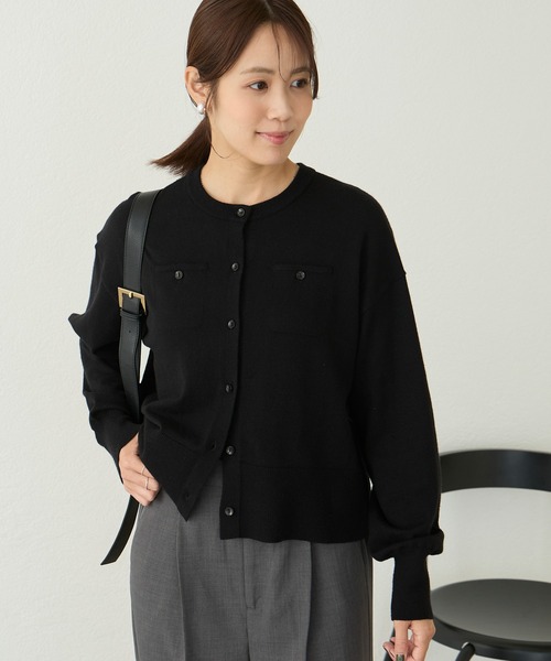 Aunely(オーネリー)の「【Aunely】〈パチレスニットシリーズ〉さらっと羽織れるクルーネックカーディガン(カーディガン/ボレロ・レディース・ブラック/イエロー/ボルドー/グリーン/アイボリー/ネイビー/チャコール/ブラック系・M/L)」の1枚目の写真
