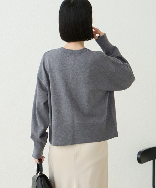 Aunely(オーネリー)の「【Aunely】〈パチレスニットシリーズ〉さらっと羽織れるクルーネックカーディガン(カーディガン/ボレロ・レディース・ブラック/イエロー/ボルドー/グリーン/アイボリー/ネイビー/チャコール/ブラック系・M/L)」の19枚目の写真