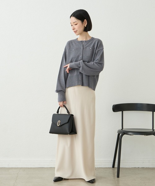 Aunely(オーネリー)の「【Aunely】〈パチレスニットシリーズ〉さらっと羽織れるクルーネックカーディガン(カーディガン/ボレロ・レディース・ブラック/イエロー/ボルドー/グリーン/アイボリー/ネイビー/チャコール/ブラック系・M/L)」の21枚目の写真