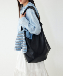STUDIO TOMBOY（スタジオトムボーイ）の「シンセティックレザーエッセンシャルショルダーバッグ_ブラック_9176270986（ショルダーバッグ）」
