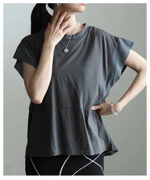 Sawa a la mode(サワアラモード)の「異素材切替デザイントップス(Tシャツ/カットソー・レディース・チャコールグレー/ブラック・FREE)」の9枚目の写真