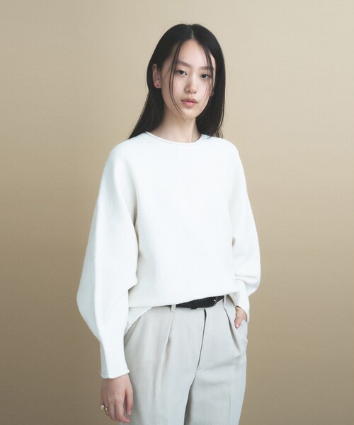 cloenc(クロエンス)の「【WEB限定カラーあり】ドルマンスリーブニット 美フォルム 10色展開(ニット/セーター・レディース・チャコール/ピンク系その他/ワインレッド/ベージュ系その他7/ベージュ系8/グレー系4/オフホワイト/ライトグリーン系/ブルー系5/ライトイエロー系9・02/00)」の13枚目の写真