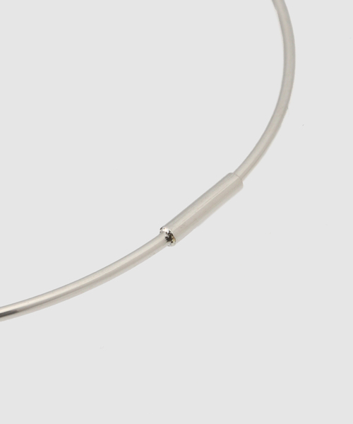 FRAMeWORK(フレームワーク)の「SASKIA DIEZ/サスキア ディツ WIRE EARRINGS NO3(ピアス(両耳用)・レディース・シルバー・FREE)」の3枚目の写真