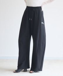 TRANOI. TORAワッペンカーブスウェットパンツ