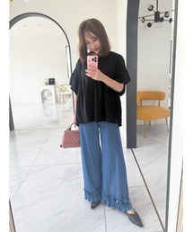 M y u（ミュー）の「裾フリルエアリーデニムワイドパンツ（デニムパンツ）」