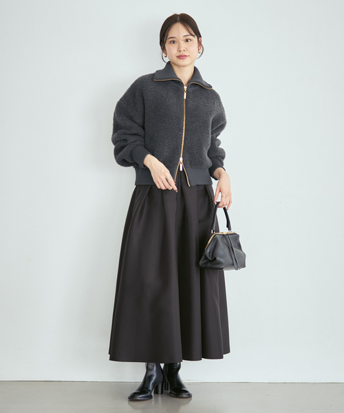 Noble(ノーブル)の「ラムライクブークレージップカーディガン(カーディガン/ボレロ・レディース・チャコールグレー/アイボリー・FREE)」の11枚目の写真