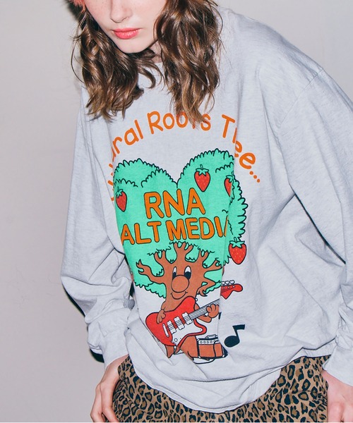 RNA(アールエヌエー)の「M2729 ハートツリープリントロンT(Tシャツ/カットソー・レディース・アッシュグレー/ブラック/ライトブルー・MEDIUM)」の1枚目の写真