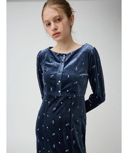 LILY BROWN(リリーブラウン)の「ベロア刺繍カーディガン(カーディガン/ボレロ・レディース・アイボリー/ブルー/ブラック・F)」の10枚目の写真