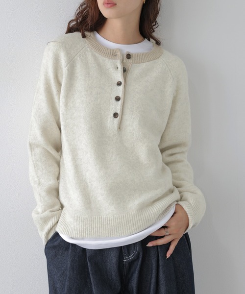 La-gemme（ラジェム）の「配色ヘンリーネックニットプルオーバー/ベーシック/こなれ感（ニット/セーター・レディース・ブラウン/グレー/ベージュ/ブラック・フリー）」の4枚目の写真