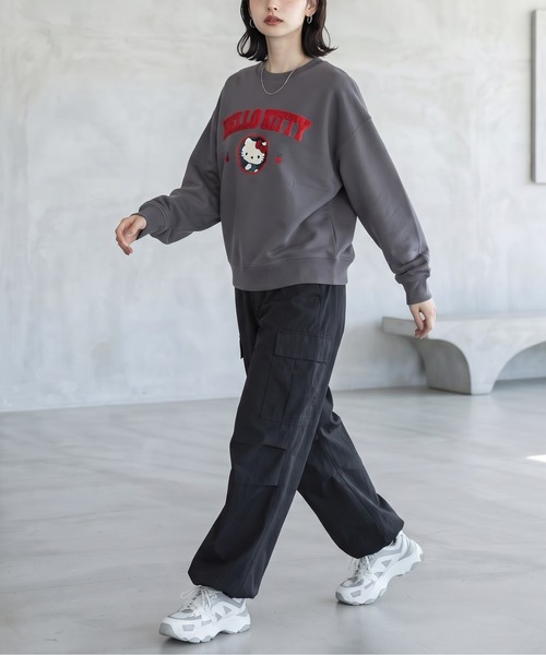 sanrio(サンリオ)の「【SANRIO/サンリオ】キャラクターサガラ刺繍裏起毛クルーネックスウェットトレーナー(WIDE)(スウェット・レディース・パープル/グリーン/クリーム/スミクロ・LARGE/MEDIUM)」の17枚目の写真