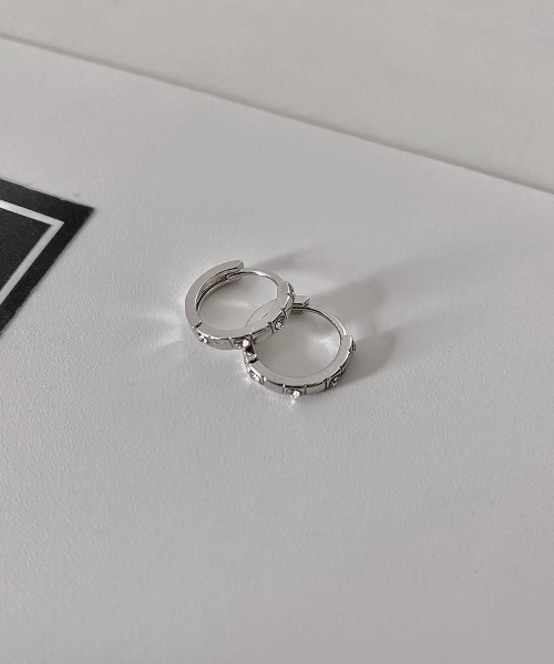 TUNE(チューン)の「【TUNE】デザインフープピアス(ピアス(両耳用)・メンズ・シルバー系5/シルバー系4/シルバー系3/シルバー系2/シルバー系1・FREE)」の7枚目の写真