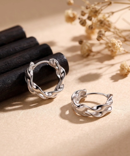 TUNE(チューン)の「【TUNE】デザインフープピアス(ピアス(両耳用)・メンズ・シルバー系5/シルバー系4/シルバー系3/シルバー系2/シルバー系1・FREE)」の10枚目の写真