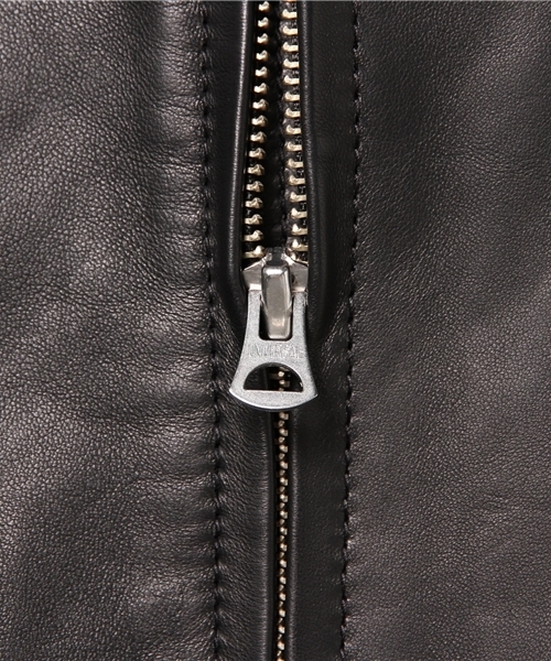 AMERICAN RAG CIE（アメリカンラグシー）の「シープレザー シングルライダースジャケット（ライダースジャケット・メンズ・ブラック・1/2）」の7枚目の写真