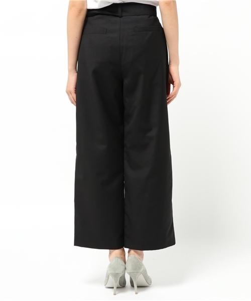 N.（N. Natural Beauty Basic）（エヌエヌナチュラルビューティーベーシック）の「ベルトタックパンツ（その他パンツ・レディース・グレー/ブラック/ブラウン・MEDIUM/SMALL）」の6枚目の写真