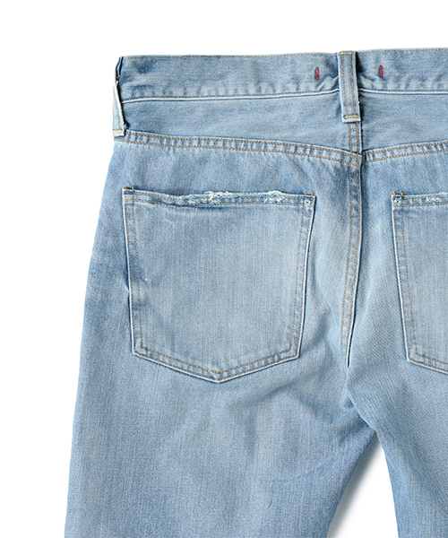 RED CARD TOKYO（レッドカード）の「RED CARD / “RHYTHM”ヴィンテージ加工デニムパンツ（デニムパンツ・メンズ・ライトブルー・28/29/30/31/32/33）」の16枚目の写真