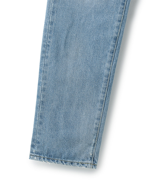 RED CARD TOKYO（レッドカード）の「RED CARD / “RHYTHM”ヴィンテージ加工デニムパンツ（デニムパンツ・メンズ・ライトブルー・28/29/30/31/32/33）」の15枚目の写真