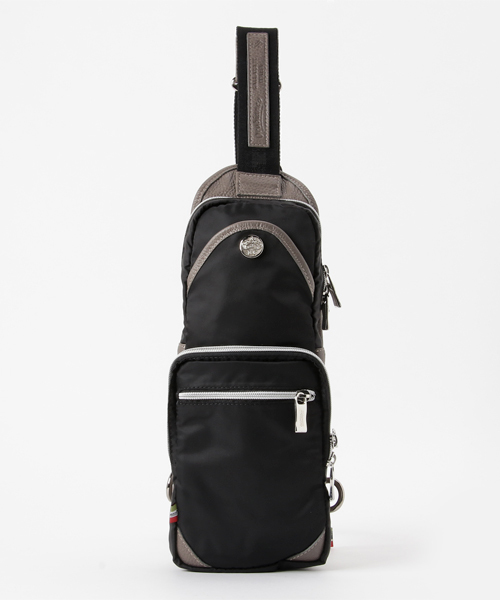 Orobianco（オロビアンコ）の「【Orobianco　オロビアンコ】　GIACOMIO 13-H (NYLON)　ボディバッグ　モノレール　/　90405（ボディバッグ/ウエストポーチ・メンズ・グレー/ブルー/ベージュ/ネイビー/ブラウン/ブラック/カーキ/ワイン/イエロー系その他/ブルー系その他/オレンジ/レッド/グリーン系その他・FREE）」の2枚目の写真