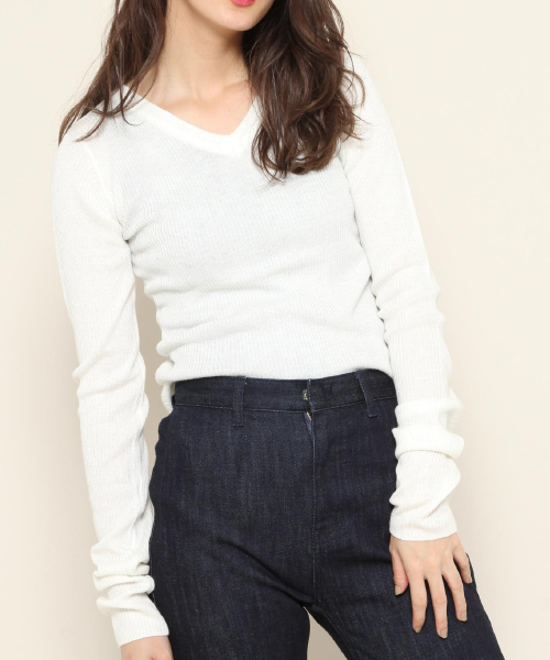 PAGEBOY(ページボーイ)の「ウール混リブVネックニット(ニット/セーター・レディース・オフホワイト/ブラック/モカ/ブルー/レッド・FREE)」の1枚目の写真