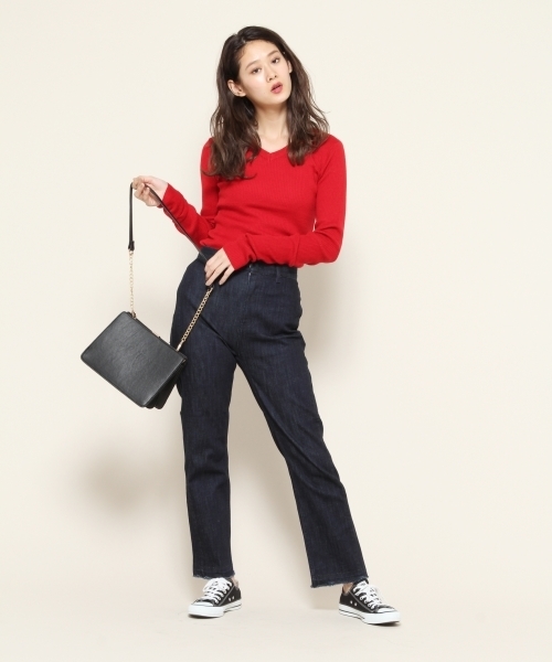 PAGEBOY(ページボーイ)の「ウール混リブVネックニット(ニット/セーター・レディース・オフホワイト/ブラック/モカ/ブルー/レッド・FREE)」の14枚目の写真