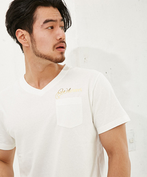 AZUL by moussy（アズールバイマウジー）の「Whenever Vネック半袖T（Tシャツ/カットソー・メンズ）」