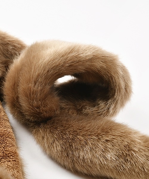 Casselini(キャセリーニ)の「リボンティペット(マフラー・レディース・グレー/アイボリー・FREE)」の5枚目の写真