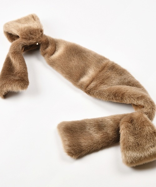 Casselini(キャセリーニ)の「リボンティペット(マフラー・レディース・グレー/アイボリー・FREE)」の7枚目の写真