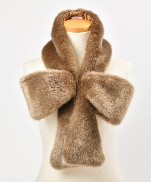 Casselini(キャセリーニ)の「リボンティペット(マフラー・レディース・グレー/アイボリー・FREE)」の9枚目の写真