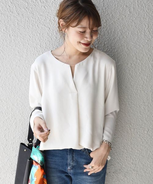 SHIPS（シップス）の「【手洗い可能】パーツネックブラウスwhite