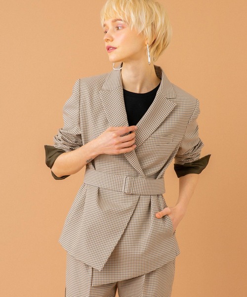 UNITED TOKYO(ユナイテッドトウキョウ)の「アシメフロントジャケット(テーラードジャケット・レディース・マルチ/ベージュ/ピンク・1)」の7枚目の写真