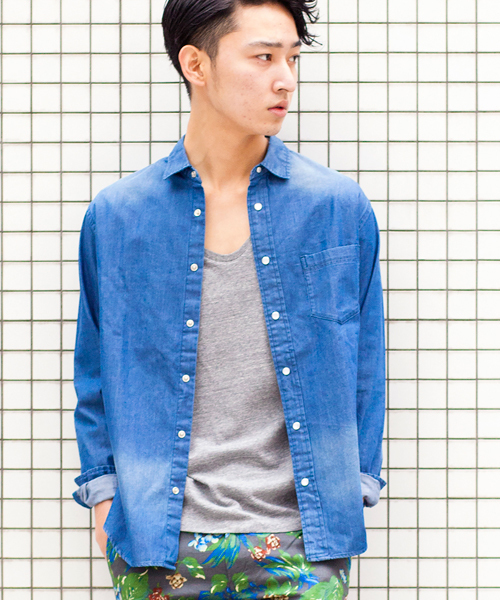 BEAUTY&YOUTH UNITED ARROWS（ビューティーアンドユースユナイテッドアローズ）の「BY ∴ 6オンス デニム レギュラーカラー シャツ◆（シャツ/ブラウス・メンズ・ライトブルー/ロイヤルブルー・LARGE/X-SMALL/X-LARGE/MEDIUM/SMALL）」の2枚目の写真