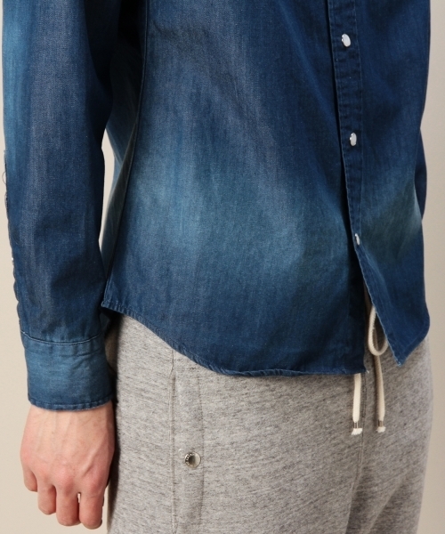 BEAUTY&YOUTH UNITED ARROWS（ビューティーアンドユースユナイテッドアローズ）の「BY ∴ 6オンス デニム レギュラーカラー シャツ◆（シャツ/ブラウス・メンズ・ライトブルー/ロイヤルブルー・LARGE/X-SMALL/X-LARGE/MEDIUM/SMALL）」の17枚目の写真