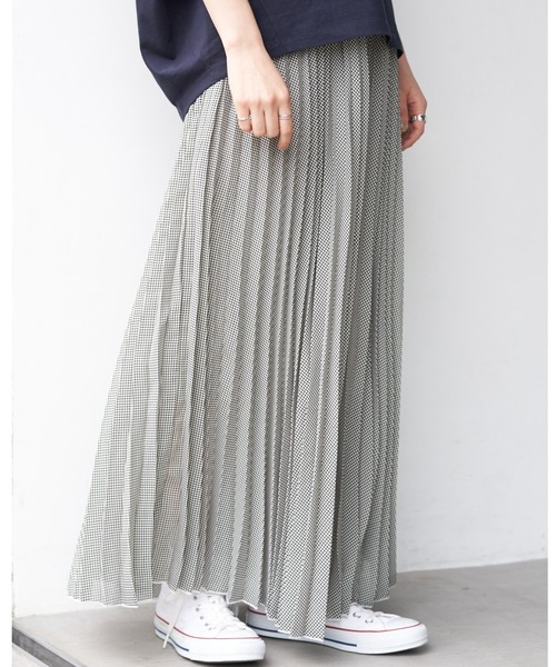 AMERICAN HOLIC(アメリカンホリック)の「フレアプリーツスカート(スカート・レディース・ライトグレー/ネイビー/その他/マルチ/ラベンダー/チェック/ブラック系その他5・MEDIUM/LARGE)」の1枚目の写真